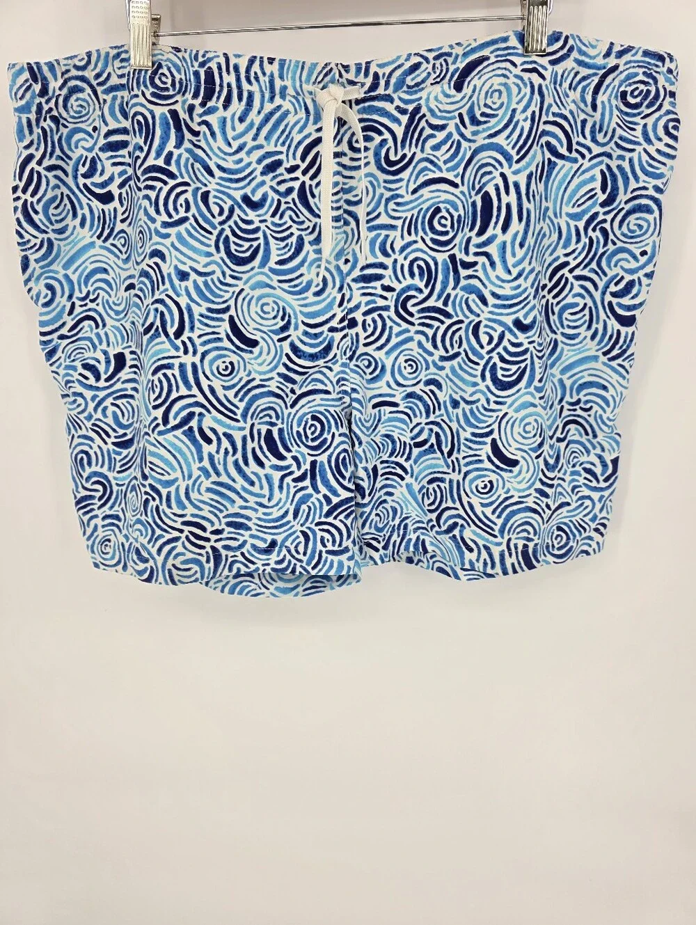 Chubbies Men's XXL Swim Trunks Blue White Abstract Wave‎ Print 5.5